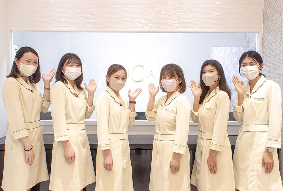 スタッフ集合写真
