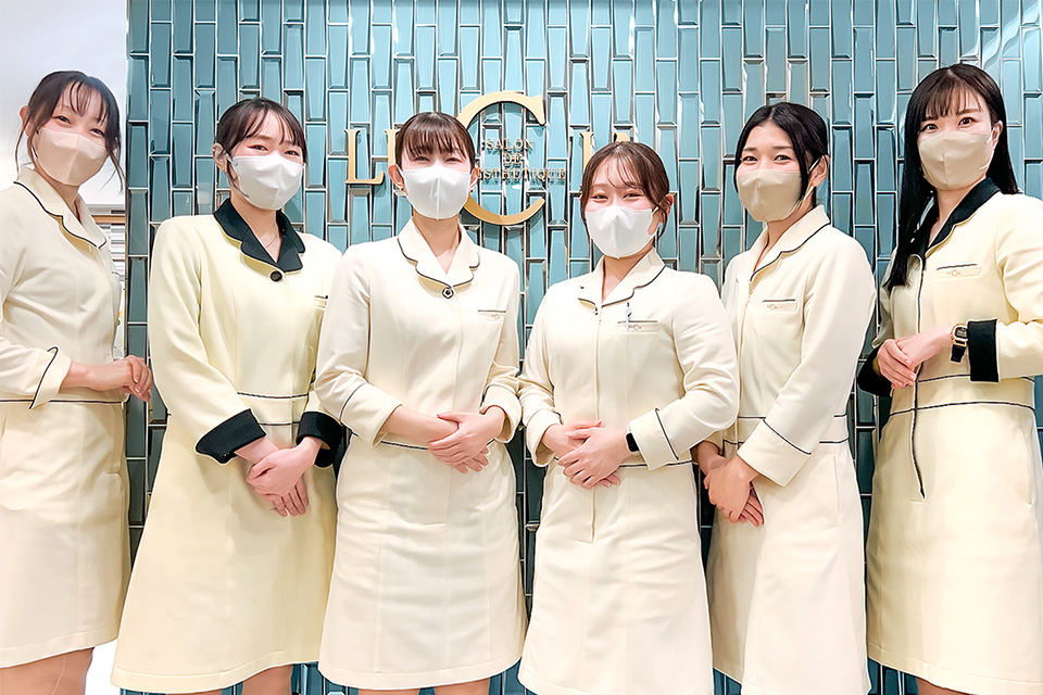 スタッフ集合写真